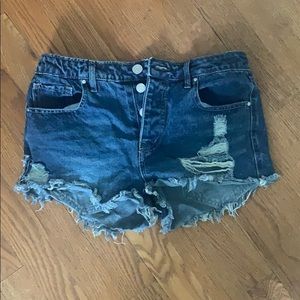 Cheeky high waisted denim shorts - refuge